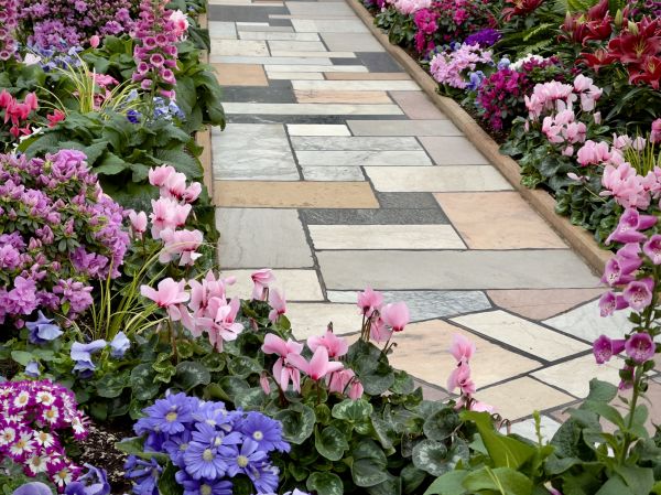 Cost of Garden Path Installation in Belleville